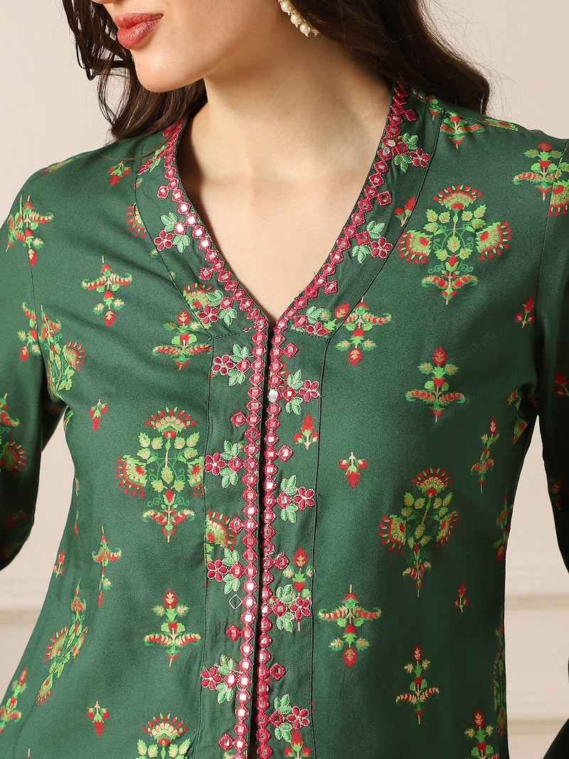 Globus Women Green Embroidery Detail Mirror Work Ethnic Motifs Bell Sleeves Front Slit Top With Pants Fusion Co-Ord Set - Image 5